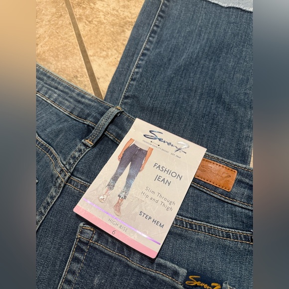 NWT Seven7 Classic Blue Women's Jeans - Picture 5 of 6